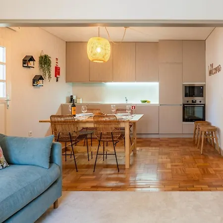 Blue Tile Hideaway By Portugal Active