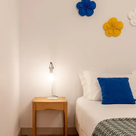 Blue Tile Hideaway By Portugal Active Apartment *