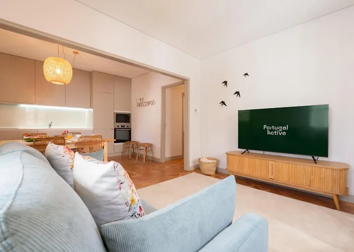 Blue Tile Hideaway By Portugal Active شقة