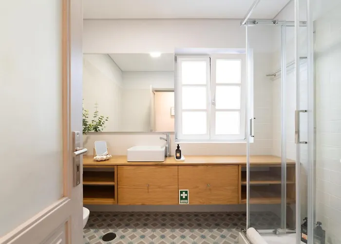 Blue Tile Hideaway By Portugal Active Porto