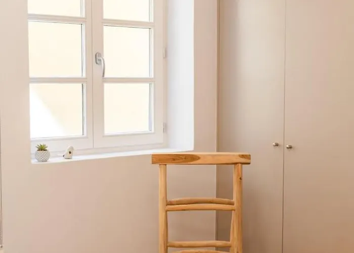 Blue Tile Hideaway By Portugal Active