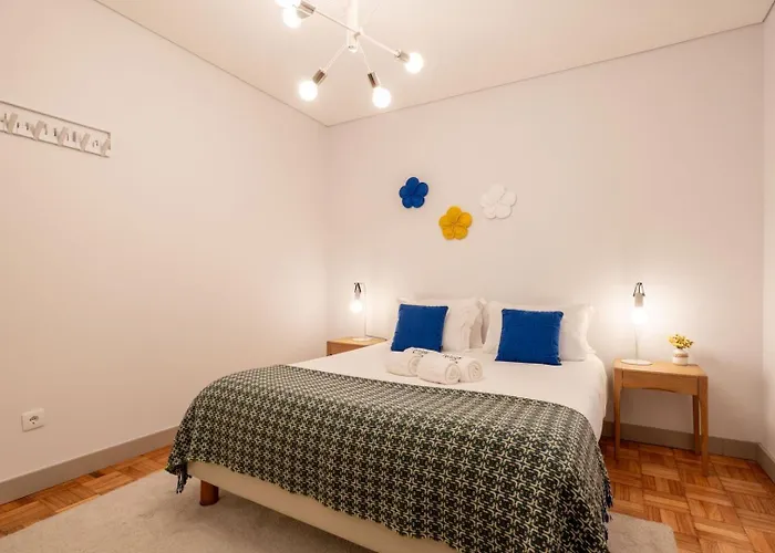 Blue Tile Hideaway By Portugal Active Oporto