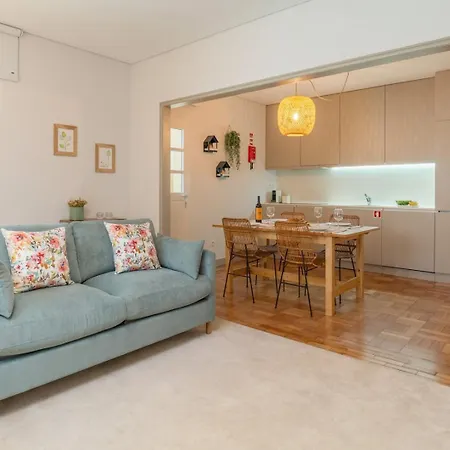 Blue Tile Hideaway By Portugal Active