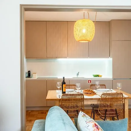 Blue Tile Hideaway By Portugal Active Apartamento *