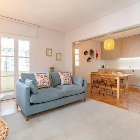 Blue Tile Hideaway By Portugal Active Apartamento