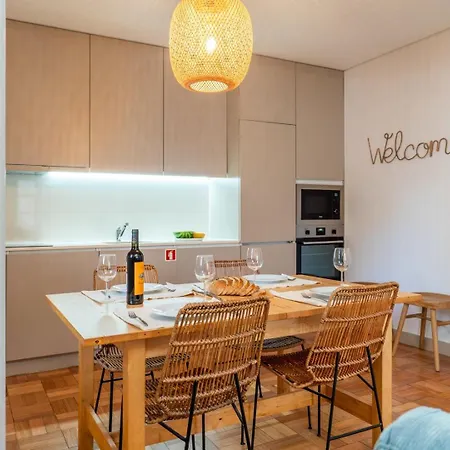 Blue Tile Hideaway By Portugal Active Apartamento